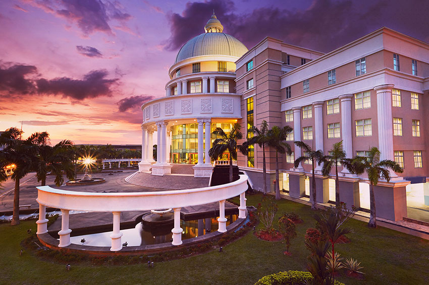 SEGi University